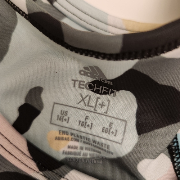 Adidas TECHFIT ALLOVER PRINT BRA - Picture 6 of 6